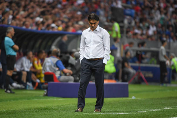 与摩纳哥高 与摩纳哥高