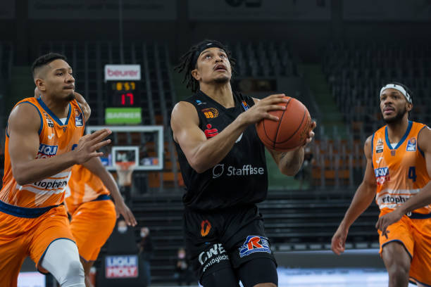 还需要面对 还需要面对